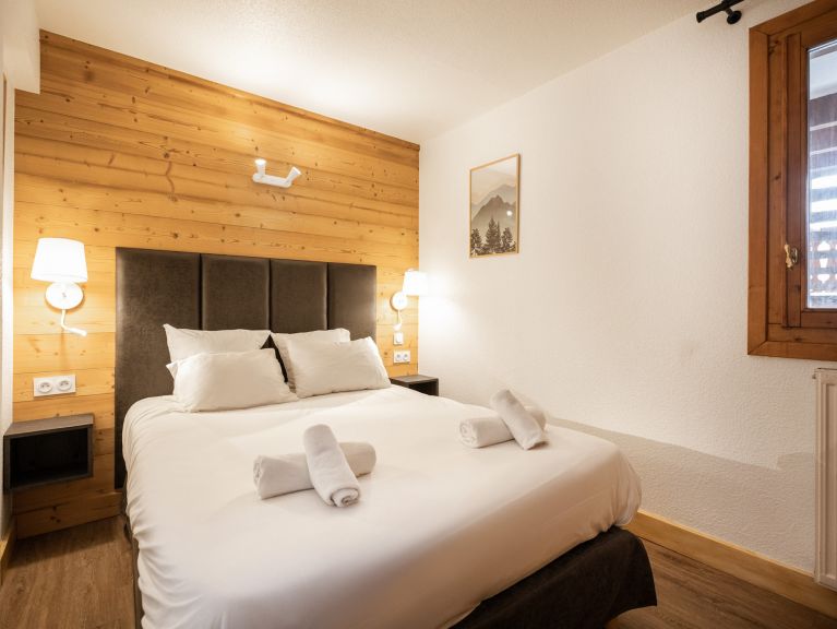 Chalet-apartment Le Val Chavière with sauna