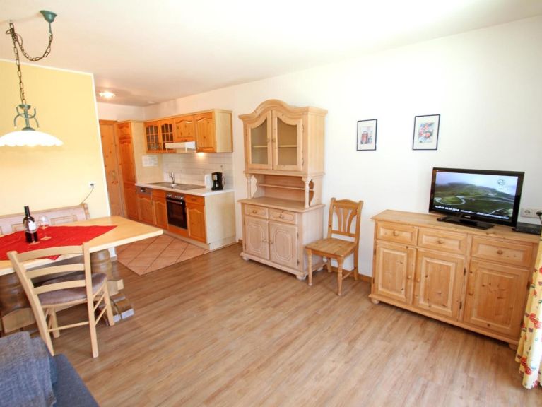 Chalet-apartment Karli Top 2