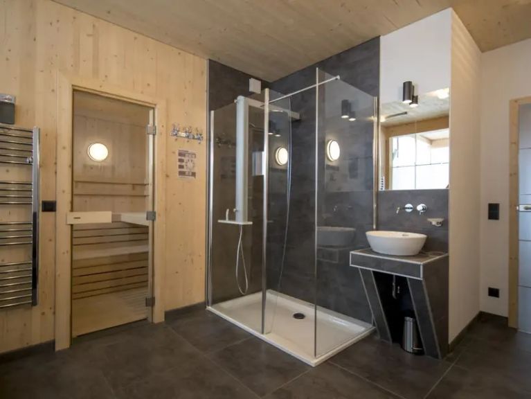 Chalet Reiteralm with outdoor whirlpool
