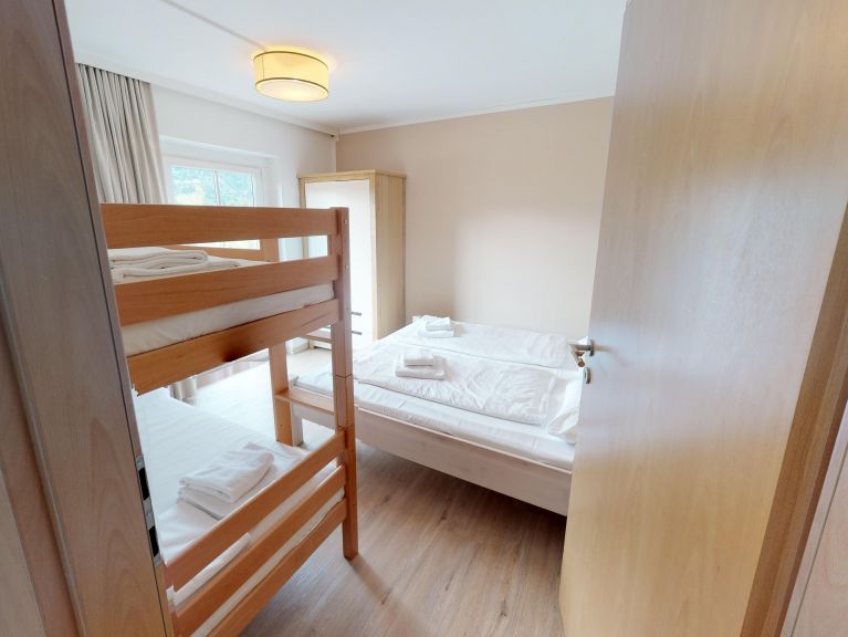 Chalet Edelweiss am See Combination, 5 apts. including communal kitchen/dining area