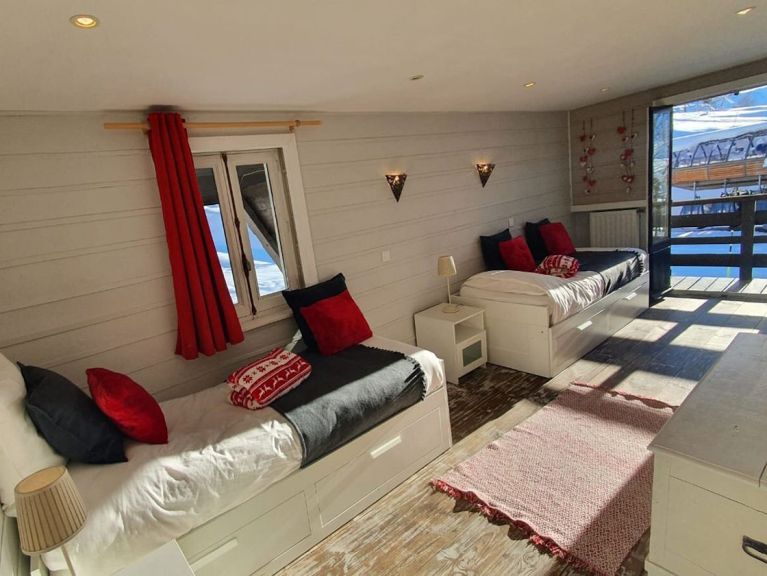 Chalet Le Vieux Logis Sunday to Sunday