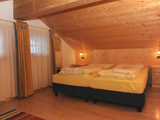Chalet-apartment Le Cascate-12
