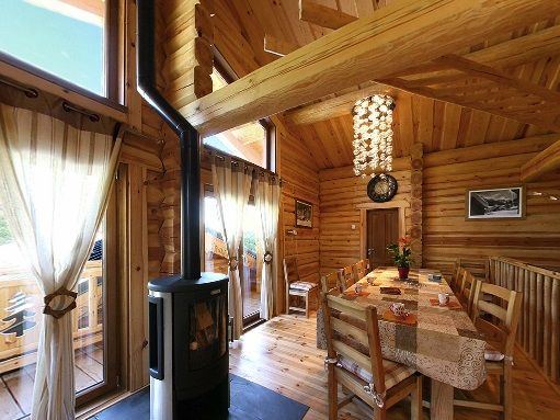Chalet Leslie Alpen with sauna and whirlpool bath