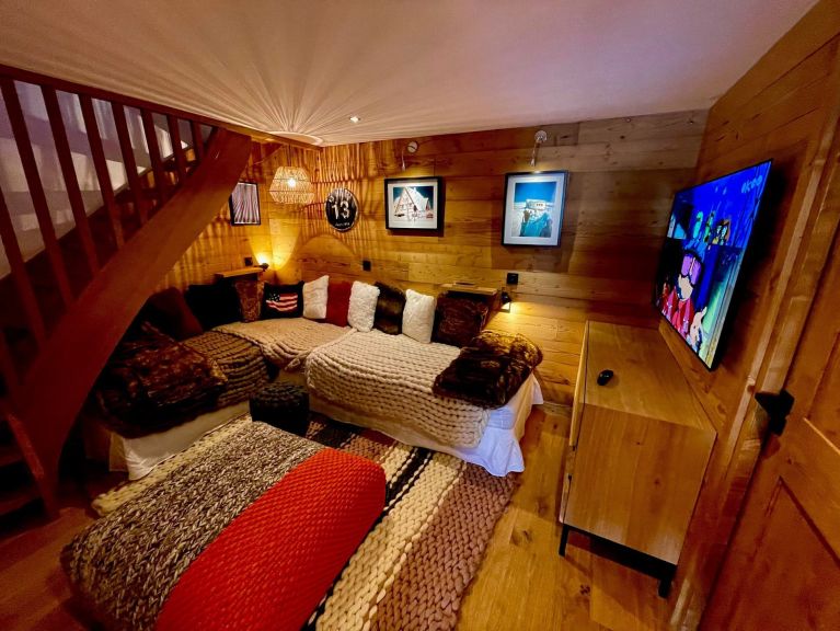 Chalet Caseblanche Felicita with wood stove and outdoor whirlpool