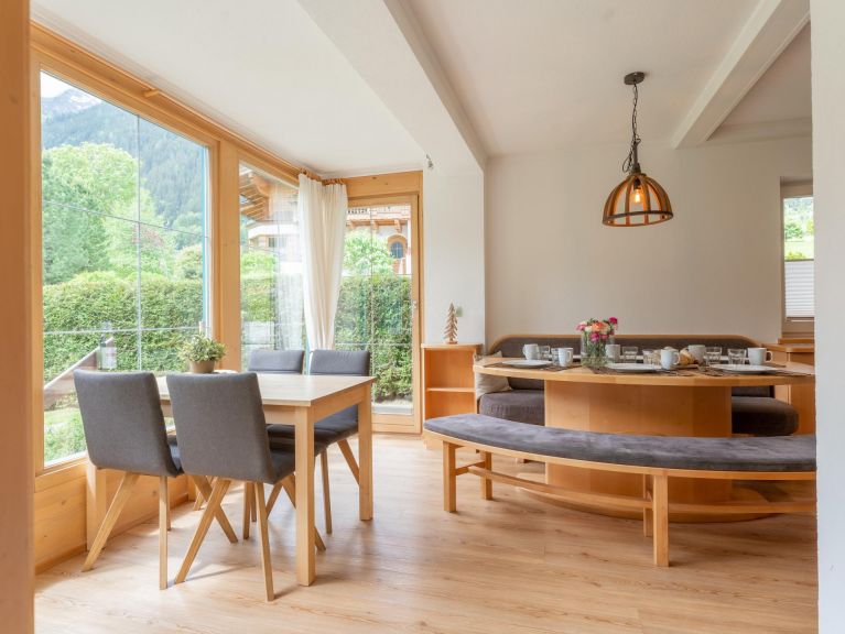 Chalet Tetteroo Sunday to Sunday