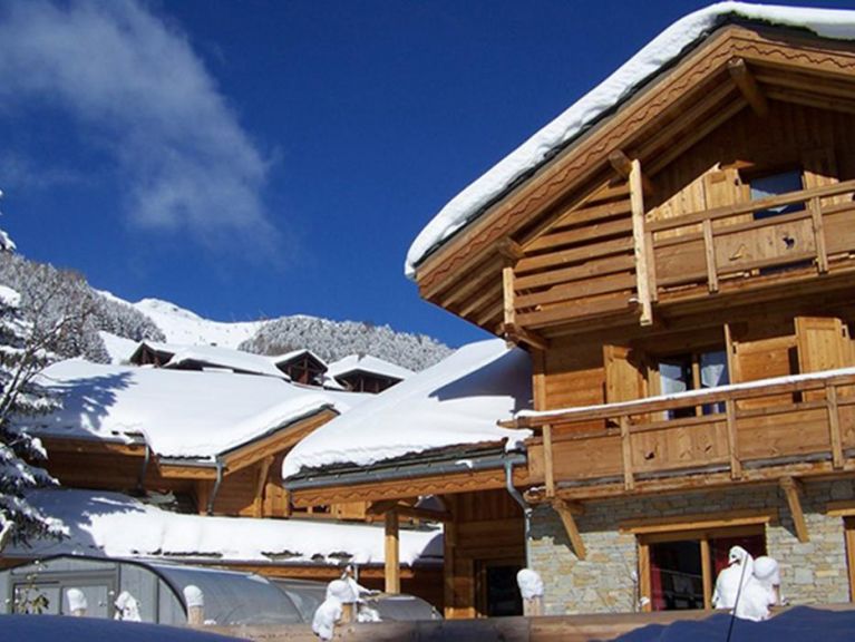 Chalet Le Renard Lodge with private pool and sauna