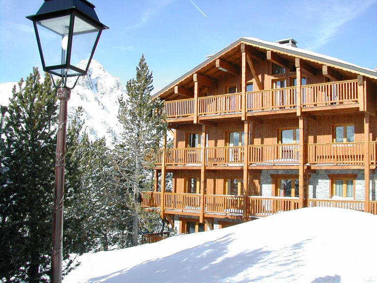 Chalet-apartment Les Arolles