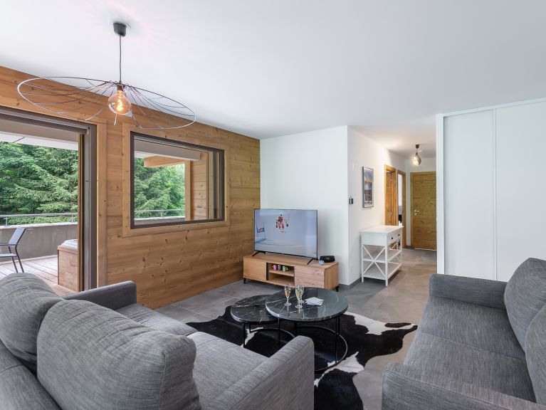 Apartment Quintessence