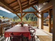 Chalet Le Noisetier with outdoor whirlpool-29