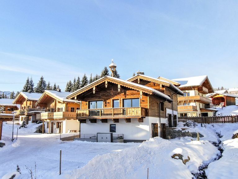 Chalet Pinzgauer Almhütte
