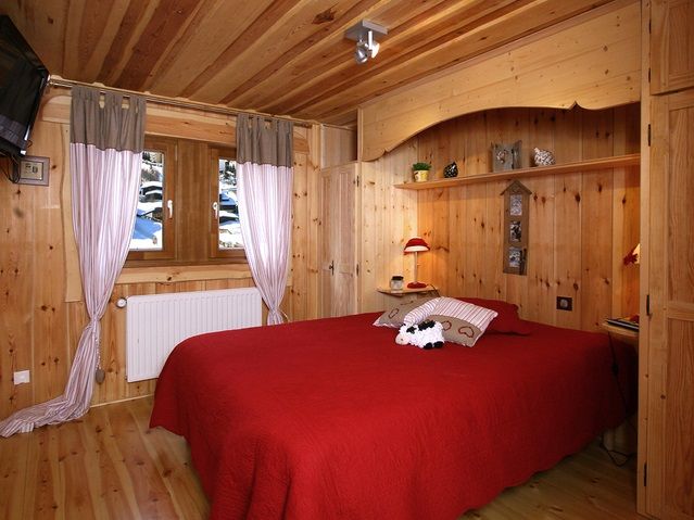 Chalet Leslie Alpen with sauna and whirlpool bath