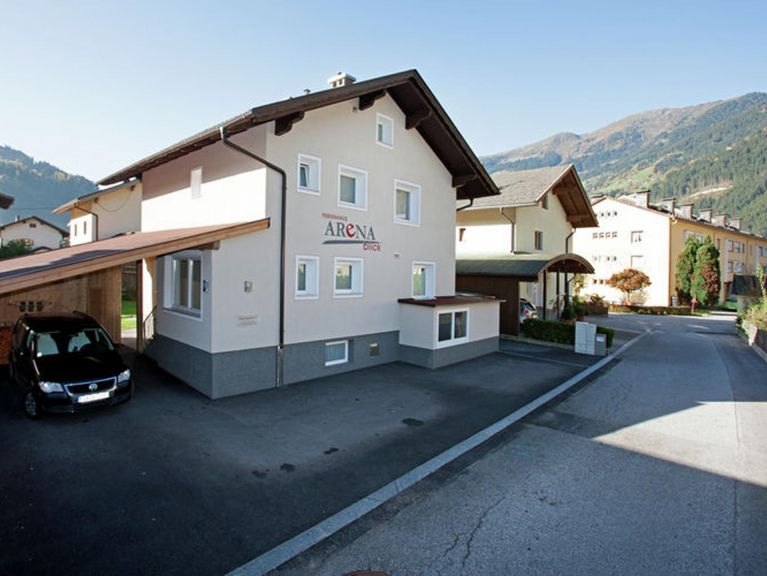 Chalet Arenablick
