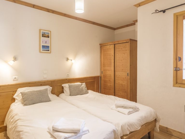 Chalet-apartment Dame Blanche with cabin and fireplace