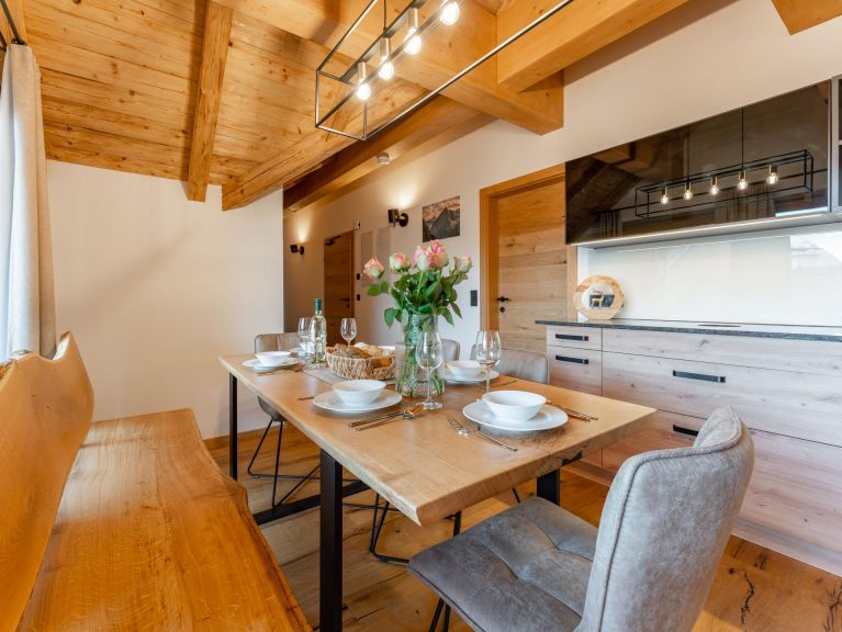 Apartment AlmApART 8-3 / Penthouse