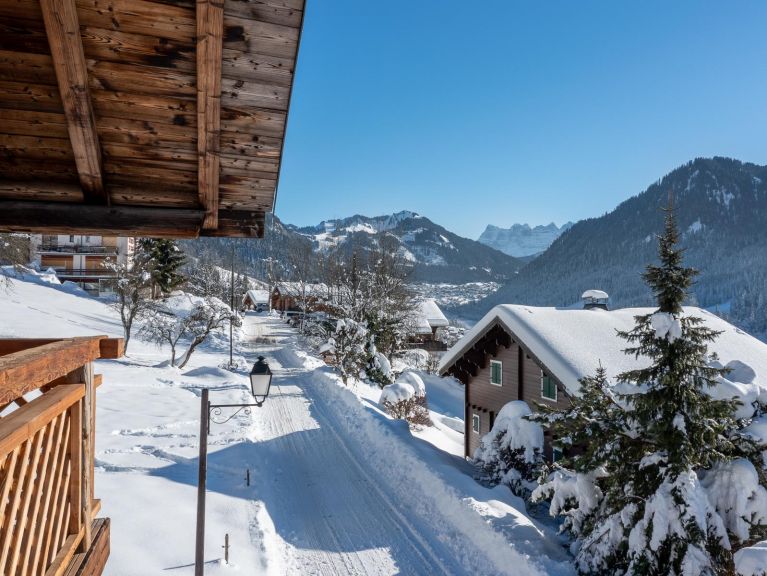 Chalet Ferme du Rys with outdoor whirlpool, Sunday to Sunday
