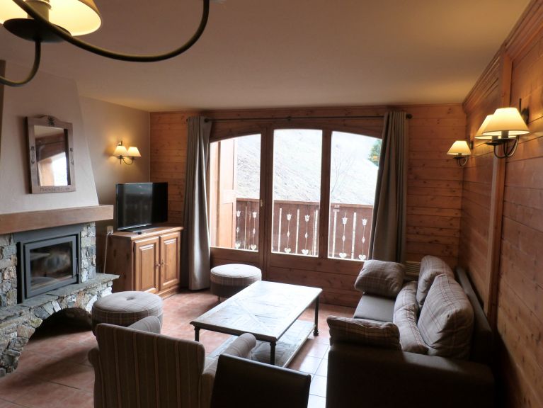 Chalet-apartment Montagnettes Hameau de la Sapinière with cabin