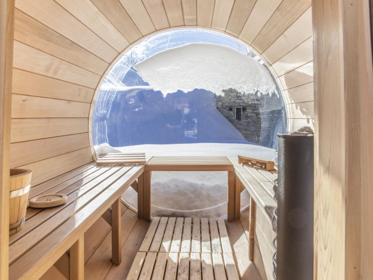 Chalet-apartment Lodge PureValley with private outdoor sauna