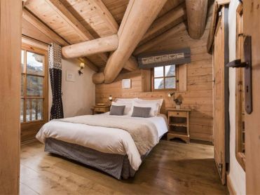 Ski holiday in February 2026