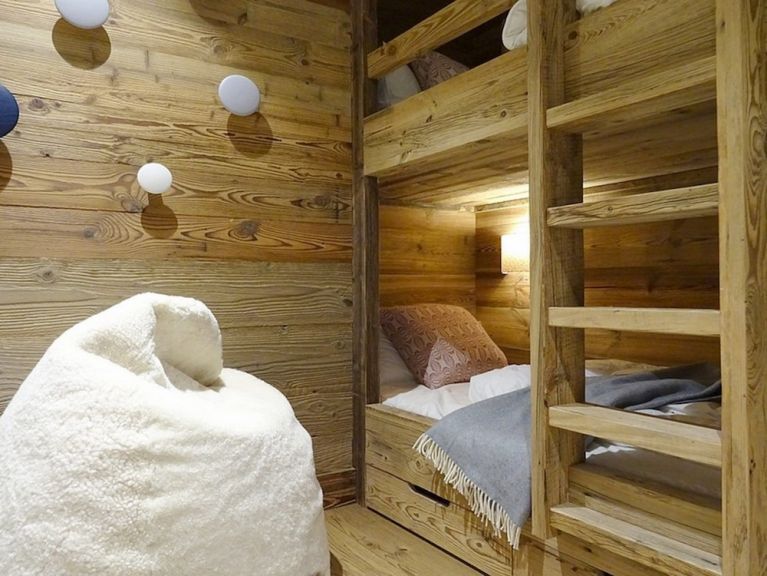 Chalet Caseblanche Peak à Vue with fire place