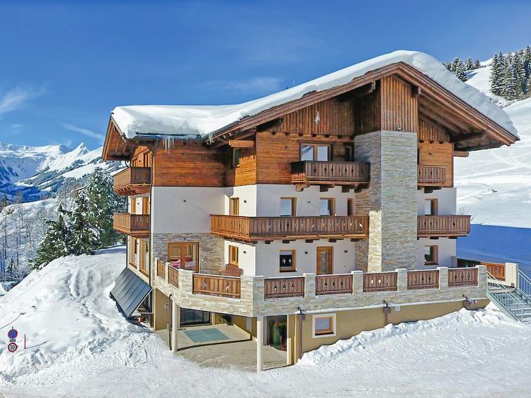 Chalet-apartment Berghof 2nd floor, with (private) infrared cabin