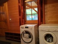 Chalet Le Passe-Temps with private sauna-23