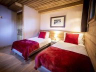 Chalet du Cocoon Pierra Menta 2 with sauna and shared outdoor hot tub-4