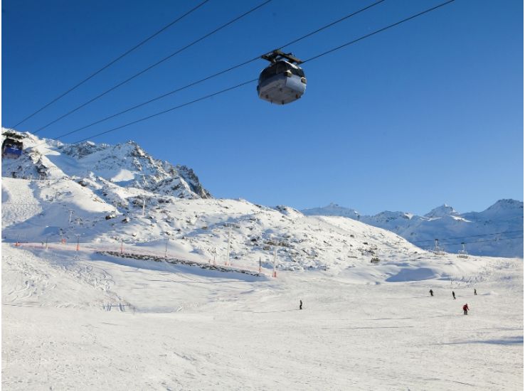 Ski holiday including a ski pass in Val Thorens